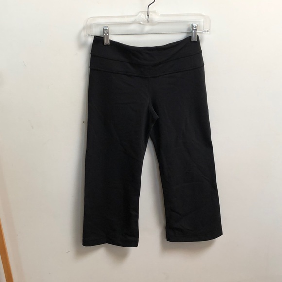 lululemon athletica Pants - Lululemon cropped pants size 4